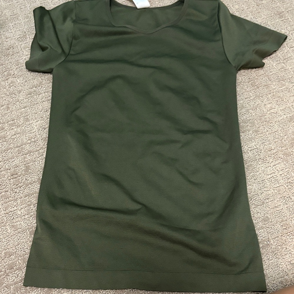 soft fitted tee!